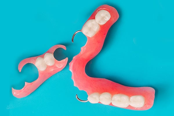 คลินิกทันตกรรมประกันสังคม -ได้บางส่วน